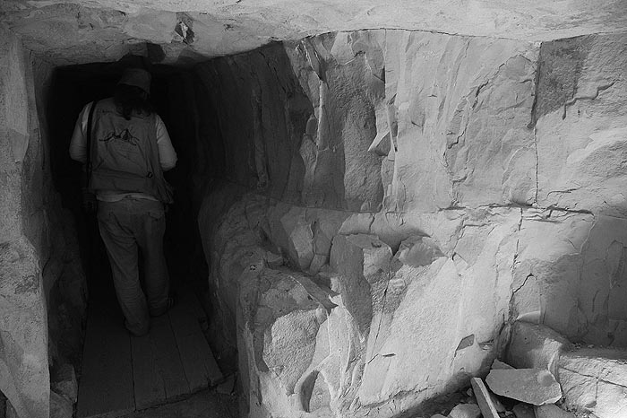 Рис. 35. Подземная камера Медумской пирамиды