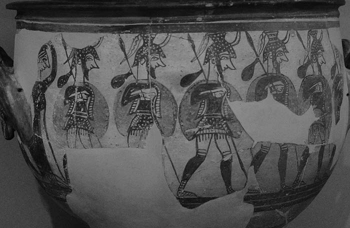 Рис. 52. Вооружение греческих воинов (роспись на вазе)