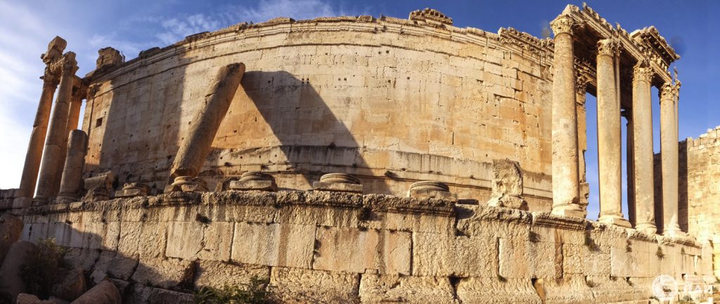 Рис 44. Храм Бахуса, панорама со стороны закрытой территории